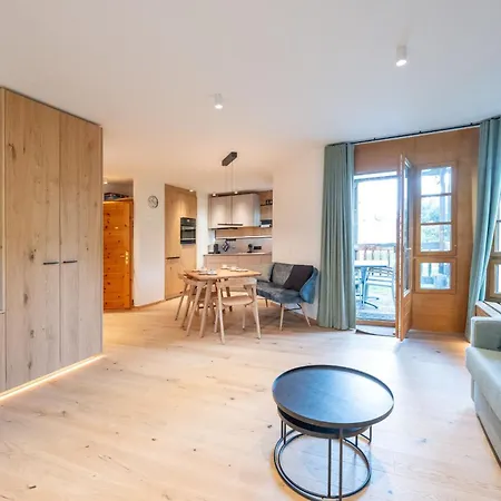 Apartment With And Pool Lenzerheide/Lai